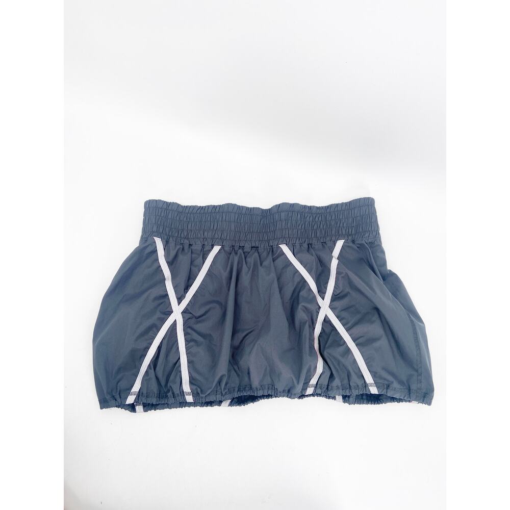 LULULEMON Gray Reflective Cycling Skort Light It Up Size 10